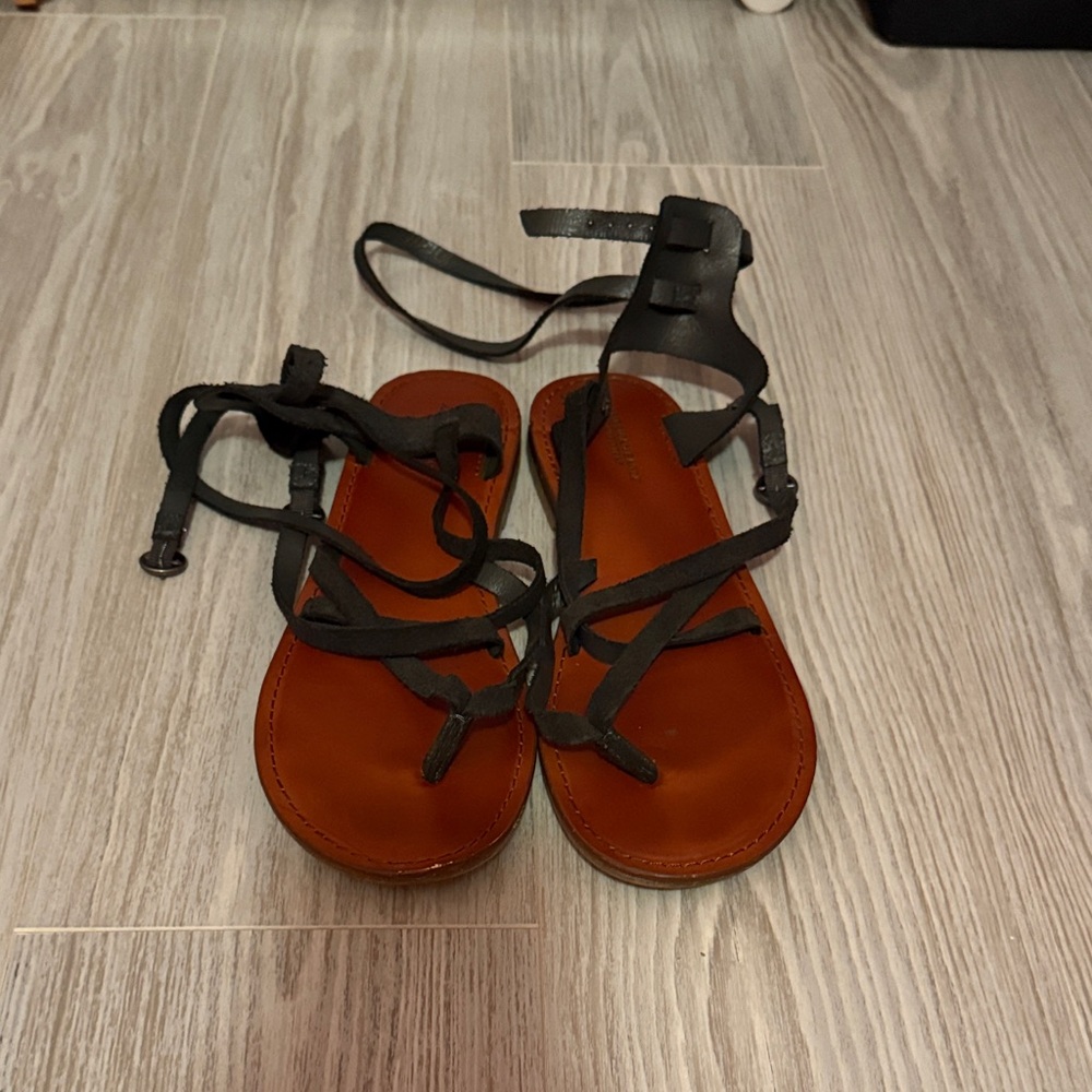 American Eagle Outfitters Black and Brown Sandals